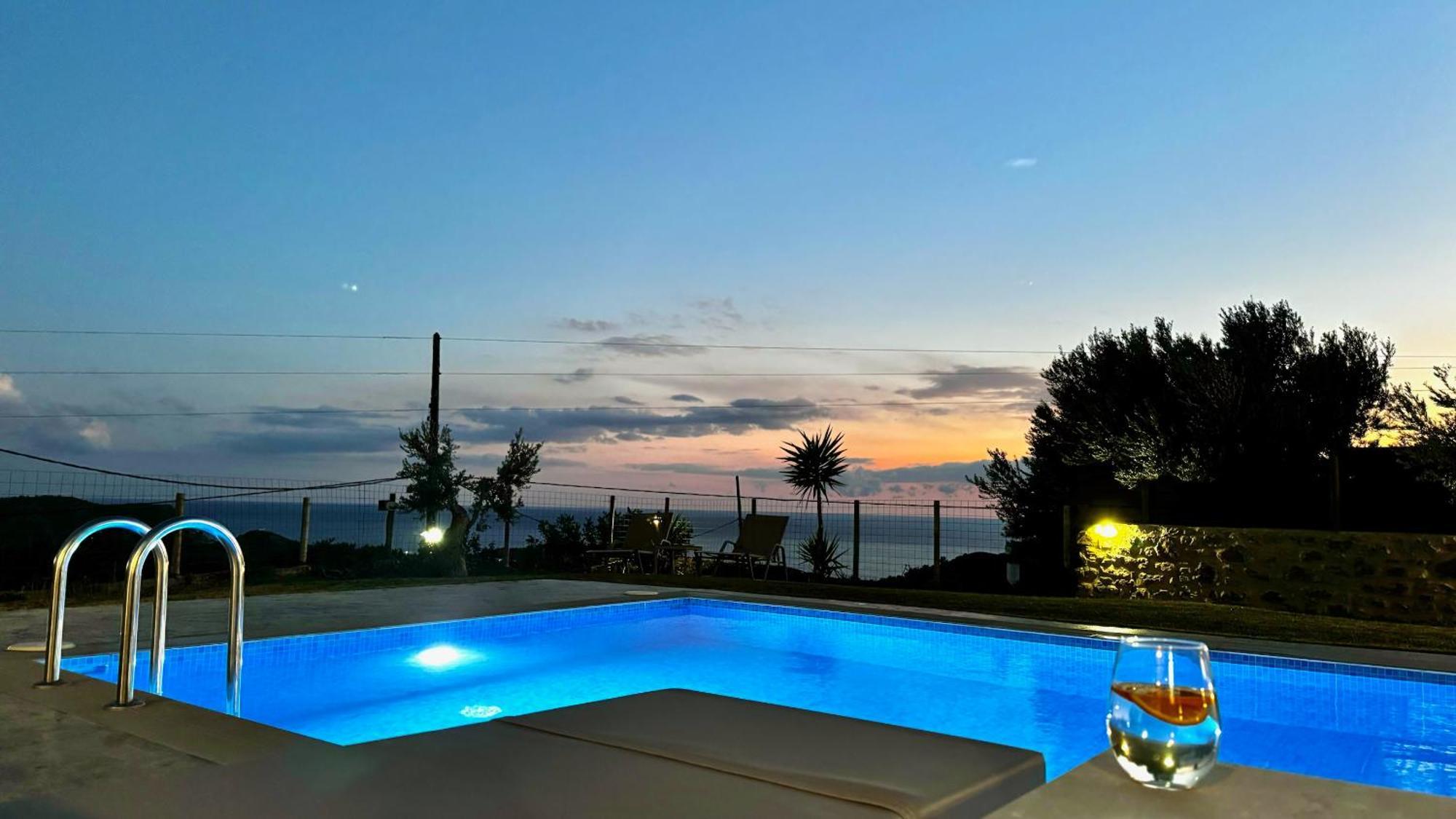 Villa Michael Triopetra Private Villa, Private Swimming Pool, Garden, Panoramic Sunset エクステリア 写真