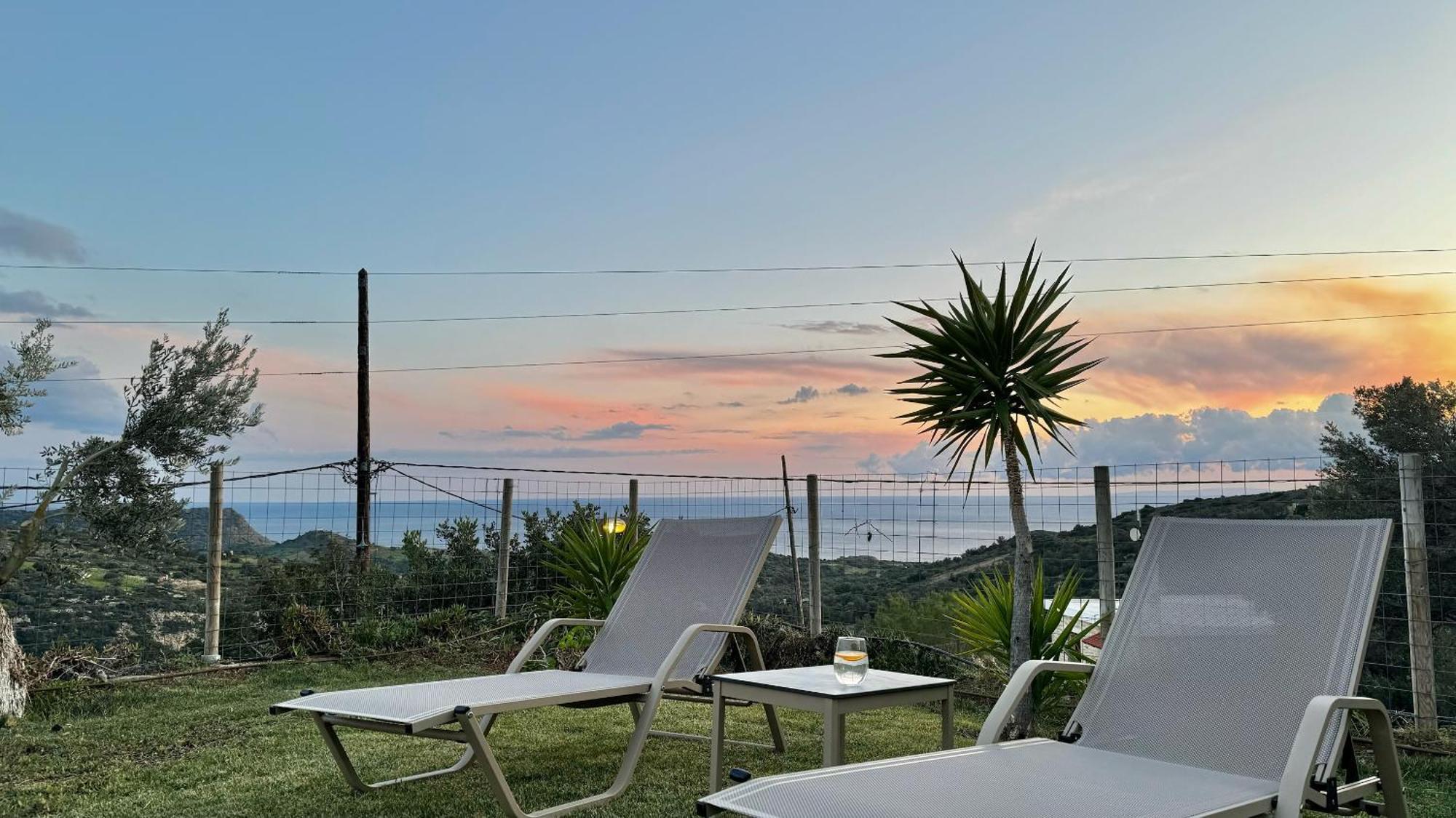 Villa Michael Triopetra Private Villa, Private Swimming Pool, Garden, Panoramic Sunset エクステリア 写真